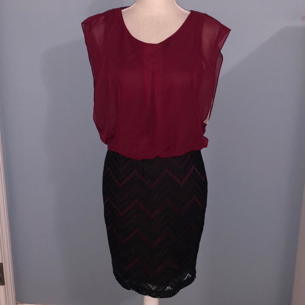 Speechless chevron burgundy and black sleeveless drape mini dress